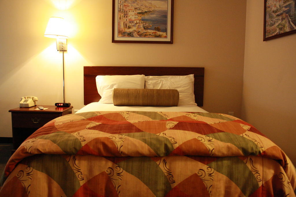 Intown Suites Extended Stay Select Hampton Va Quarto foto